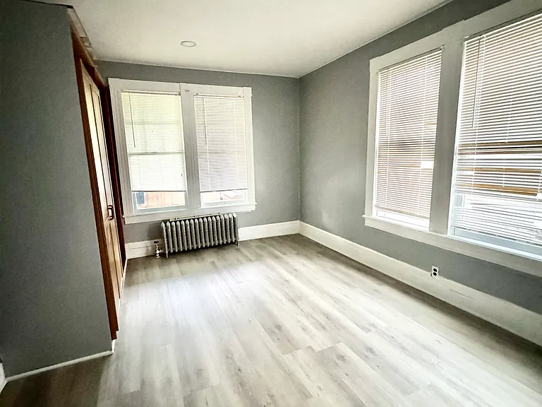 11 Betts Pl — Photo 13