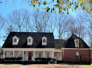 304 Thorngate Dr, Brandon, MS 39042