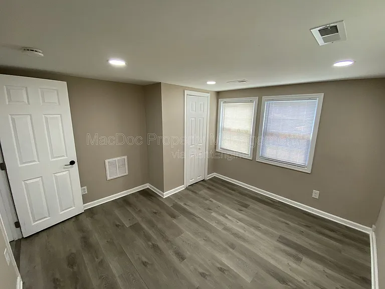 419 Palmer St — Photo 6