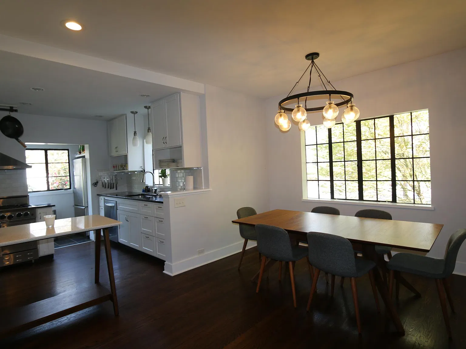 3 bed, 2284 sqft, $4,250 — Photo 4