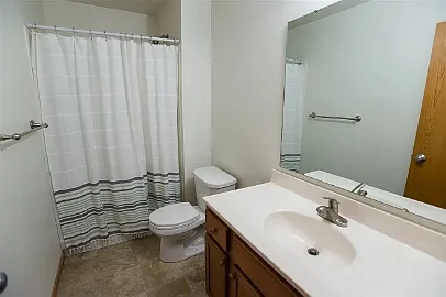 1012 Sunnyside Dr — Photo 6