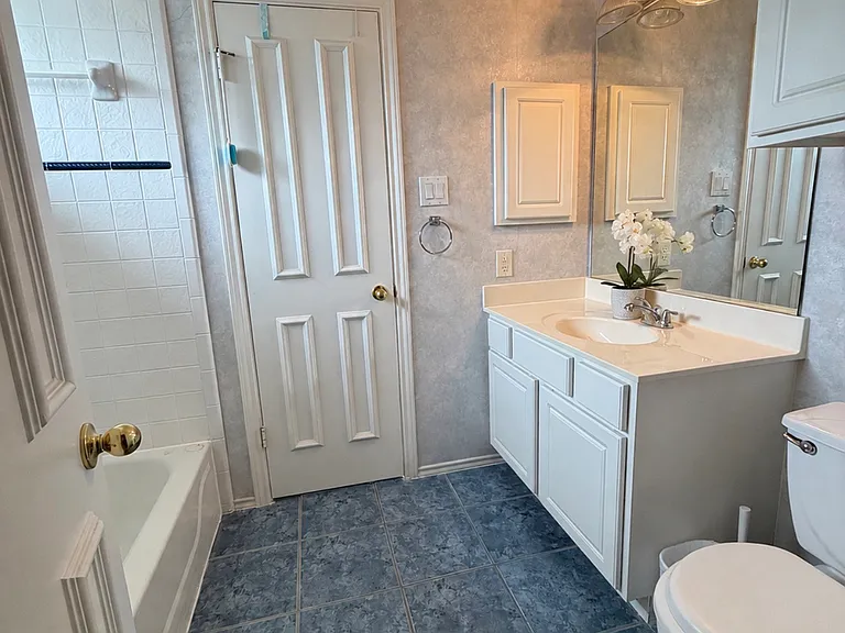 7537 Steeple Dr — Photo 36