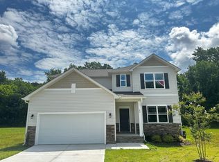 40 Daffodil Garden Ct, Smithfield, NC 27577