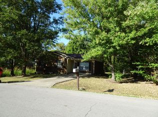 302 Highwood Dr, Frankfort, KY 40601