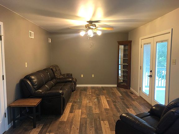 2nd image of 5329 Forest Ave
