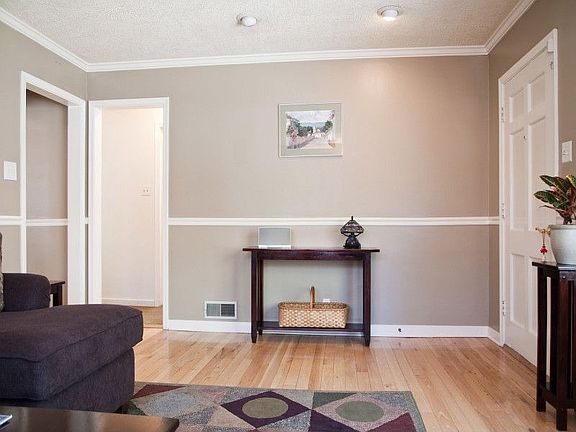 4th image of 2176 E Wilson Ave