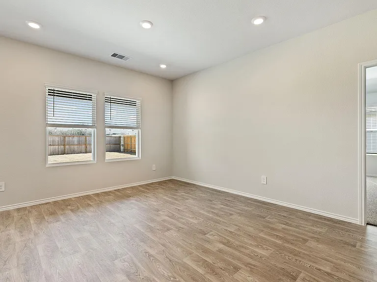 1702 Miller Ter — Photo 15