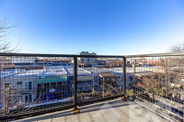 Rented by EXR | media 7