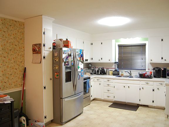 3rd image of 2011 Belmar Dr