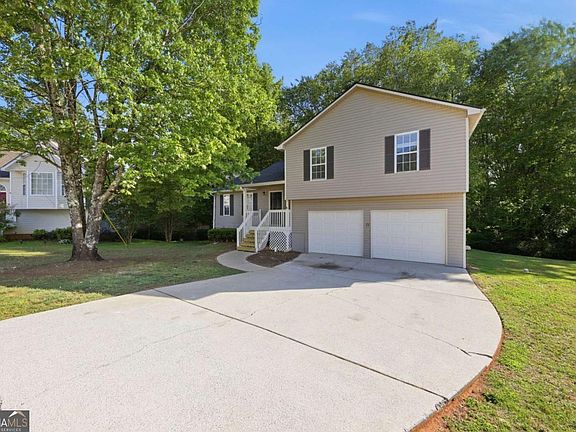 2nd image of 237 Winchester Dr