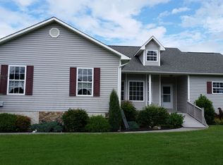 3978 Katy Hollar Rd, Sevierville, TN 37862