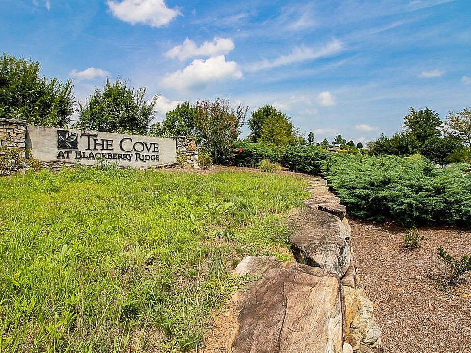 1st image of 311 Blueberry Dr