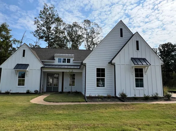 220 Drake Dr, Piperton, TN 38017