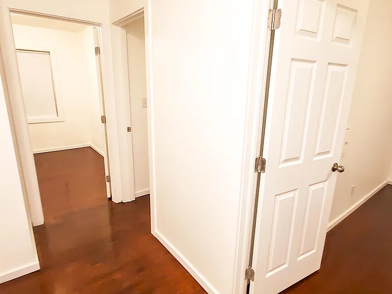 480 Zahn Dr #2 — Photo 9