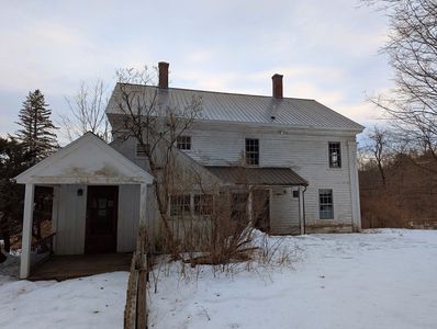 49 Enfield Rd, Pelham, MA, 01002