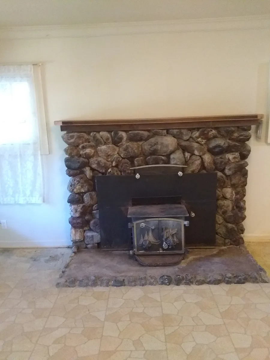 Beautiful River Rock Hearth - Benbow Dr