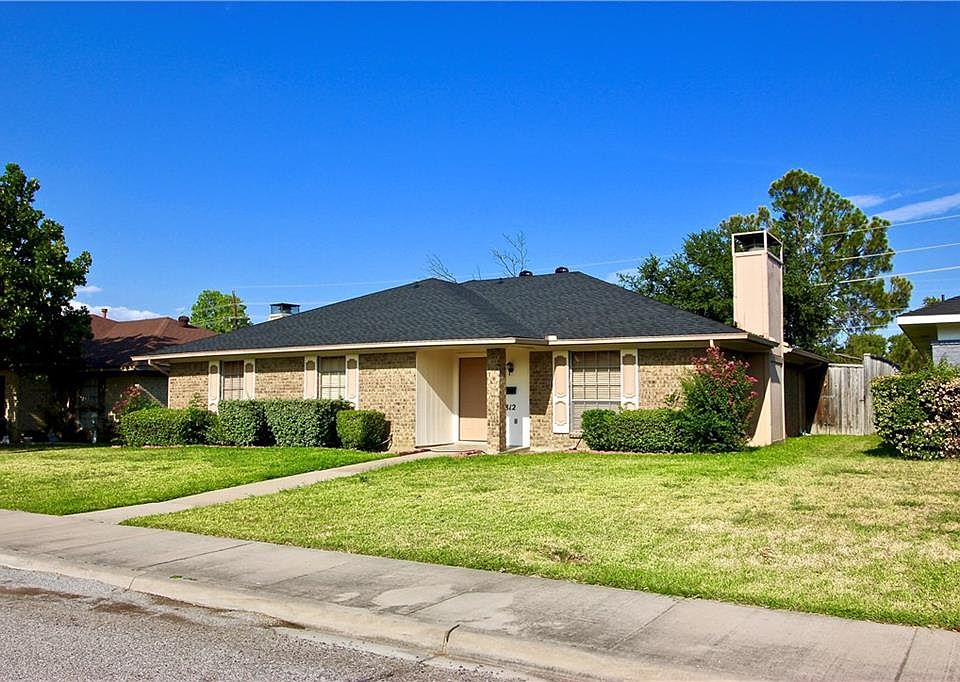 1st image of 2812 Cliffbrook Dr