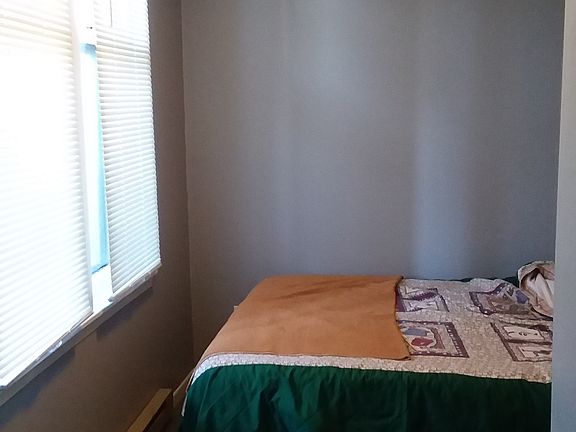 5th image of 120 6th Ave W APT 118