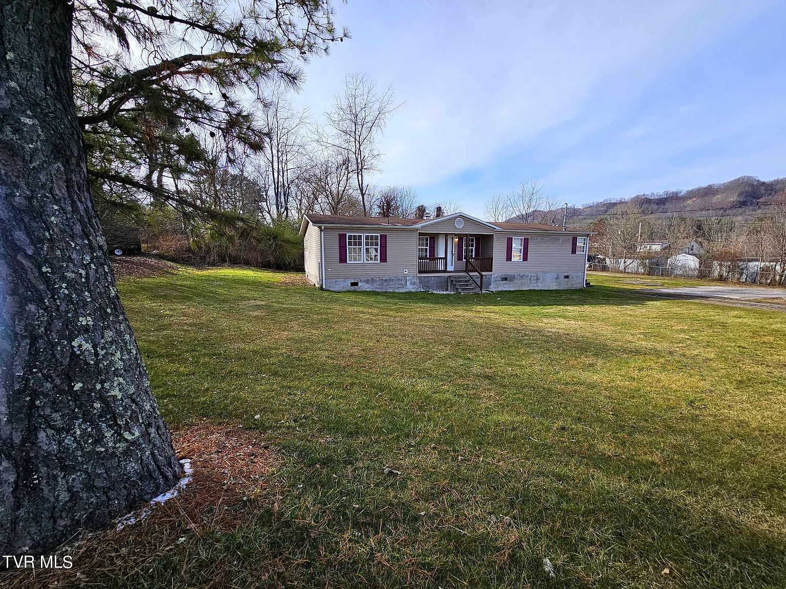 11708 Riverview Rd, Coeburn, VA 24230 | Zillow