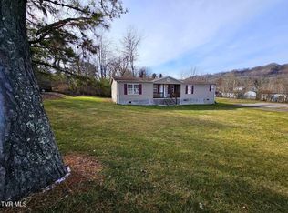 11708 Riverview Rd, Coeburn, VA 24230
