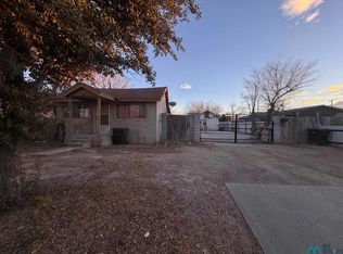 703 & 703.5 W Lea St, Carlsbad, NM 88220