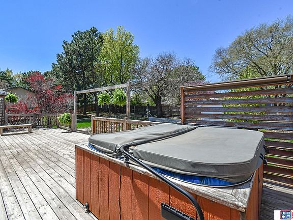 4th image of 6041 S 52nd Street Ct