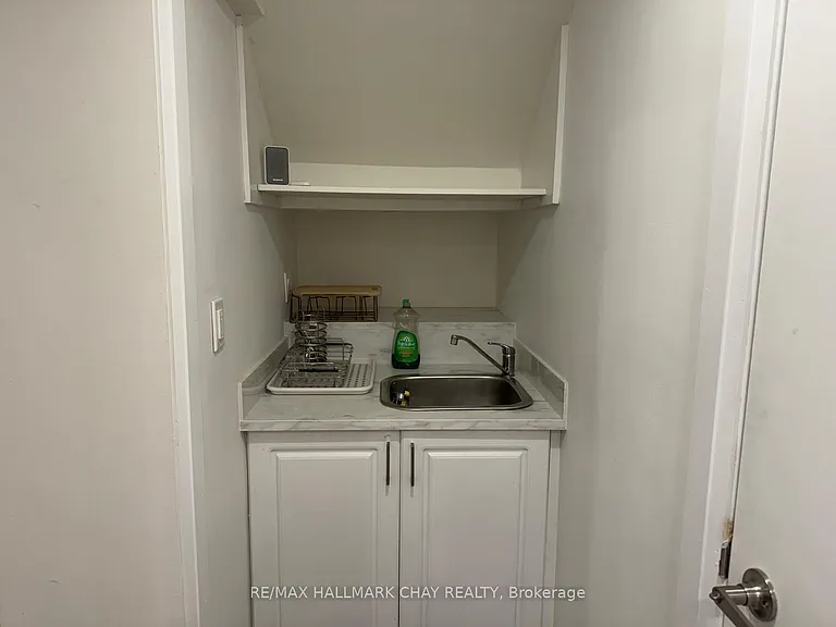 1 Davidson Rd — Photo 2