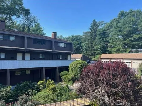 155 Knapps Highway #155, Fairfield, CT 06824