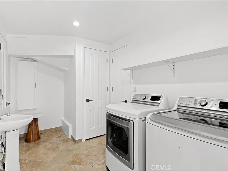 1724 Bluff Pl — Photo 26
