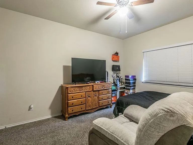 2824 Jackal Dr — Photo 20