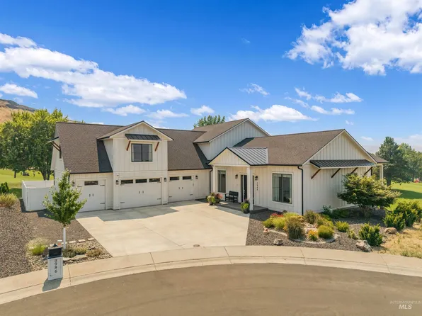3986 Foothill Dr, Lewiston, ID 83501