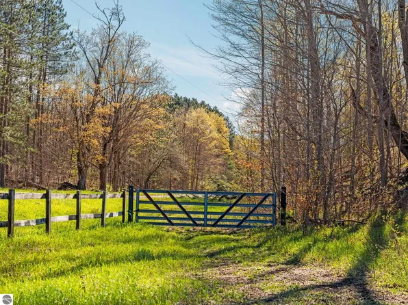 0 E 20th Rd, Mesick, MI 49668