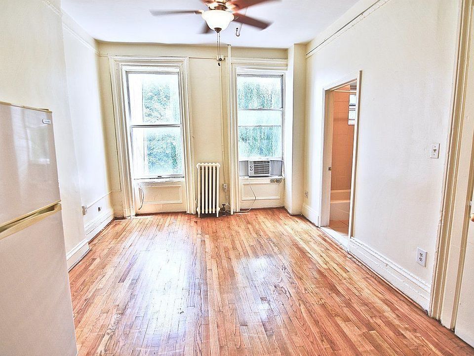 1st image of 2109 5th Ave #2B