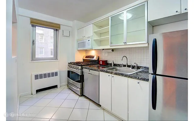 Sold by Douglas Elliman | media 6