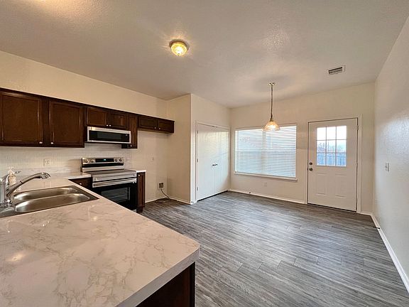 4th image of 703 Donny Brook Dr