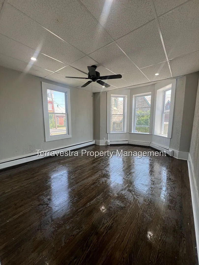 118 N 2nd Street — Photo 1
