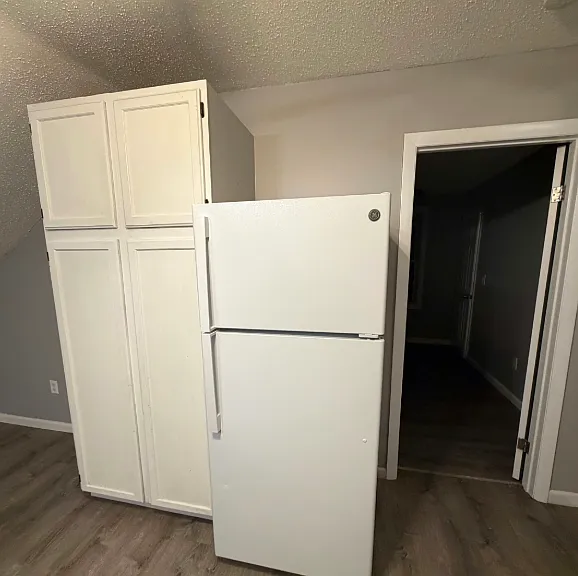 207 Rodman St #3 Fall River, MA Newly Renovated 2 3 Bedroom Apartment Flexible Layout — Photo 3