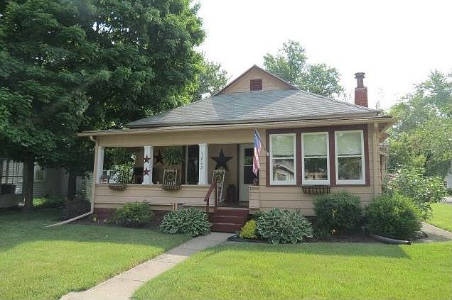 1st image of 1202 N Jefferson St