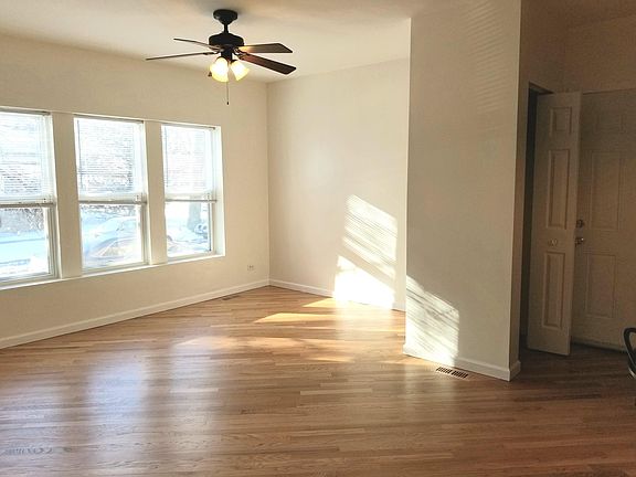 4th image of 4358 W Wilson Ave #1