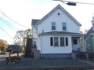 33 Mulberry St APT 3, Attleboro, MA 02703