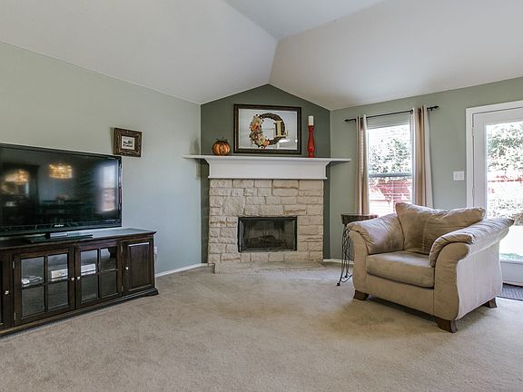 5th image of 1577 Sandhurst Dr