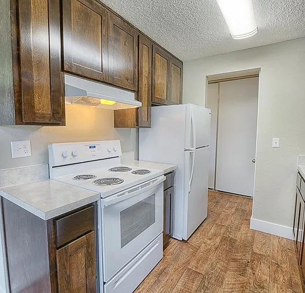 The Lindale Apartments — Photo 1