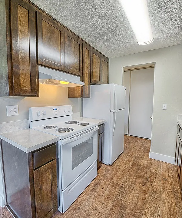 The Lindale Apartments