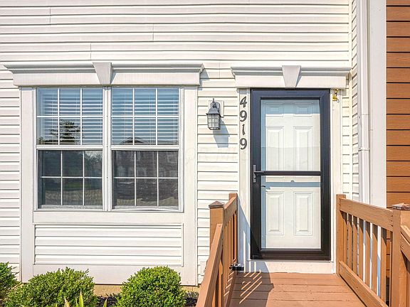 4th image of 4919 Stoneybrook Blvd #21D