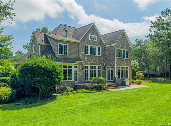2nd image of 104 Coral Bells Ct