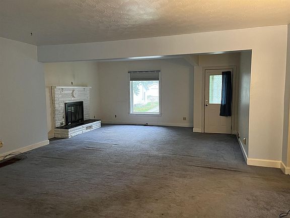 5th image of 208 W Wilden Ave