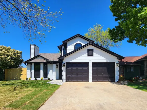 227 Rodeo Dr, Keller, TX 76248