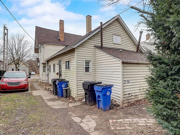 5th image of 3719 E 55th St