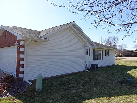 4th image of 506 Janice Ln