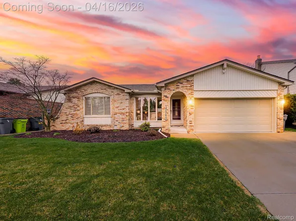 15969 Chelmsford St, Clinton Township, MI 48038